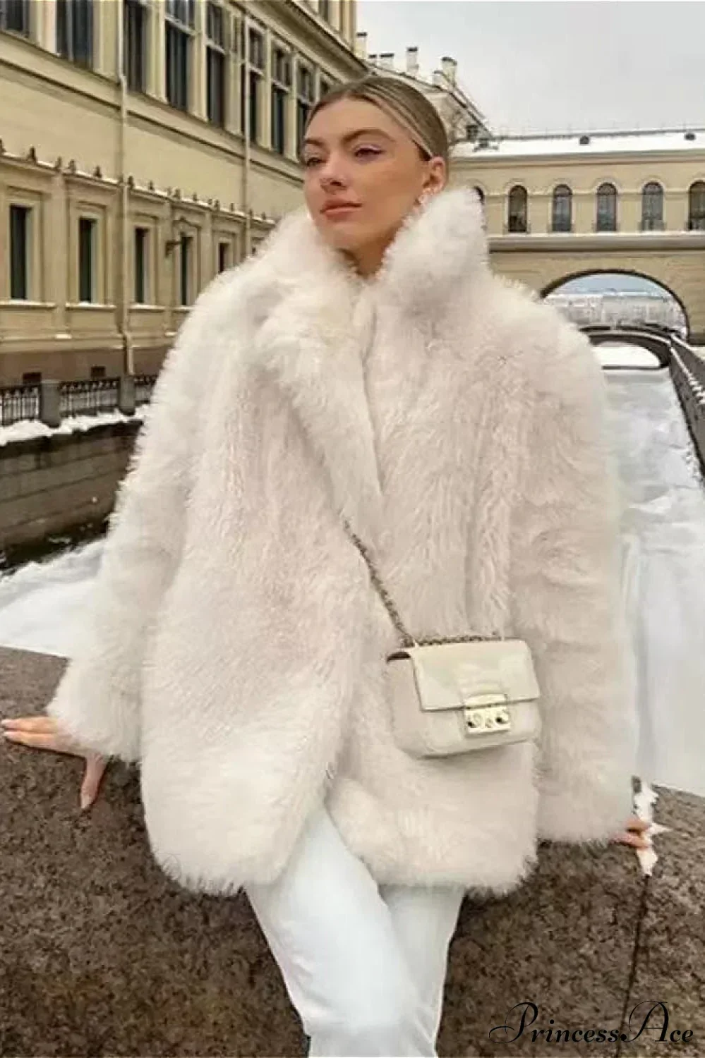 Eco Faux Fur Solid Chic Cropped Coat - Image 4