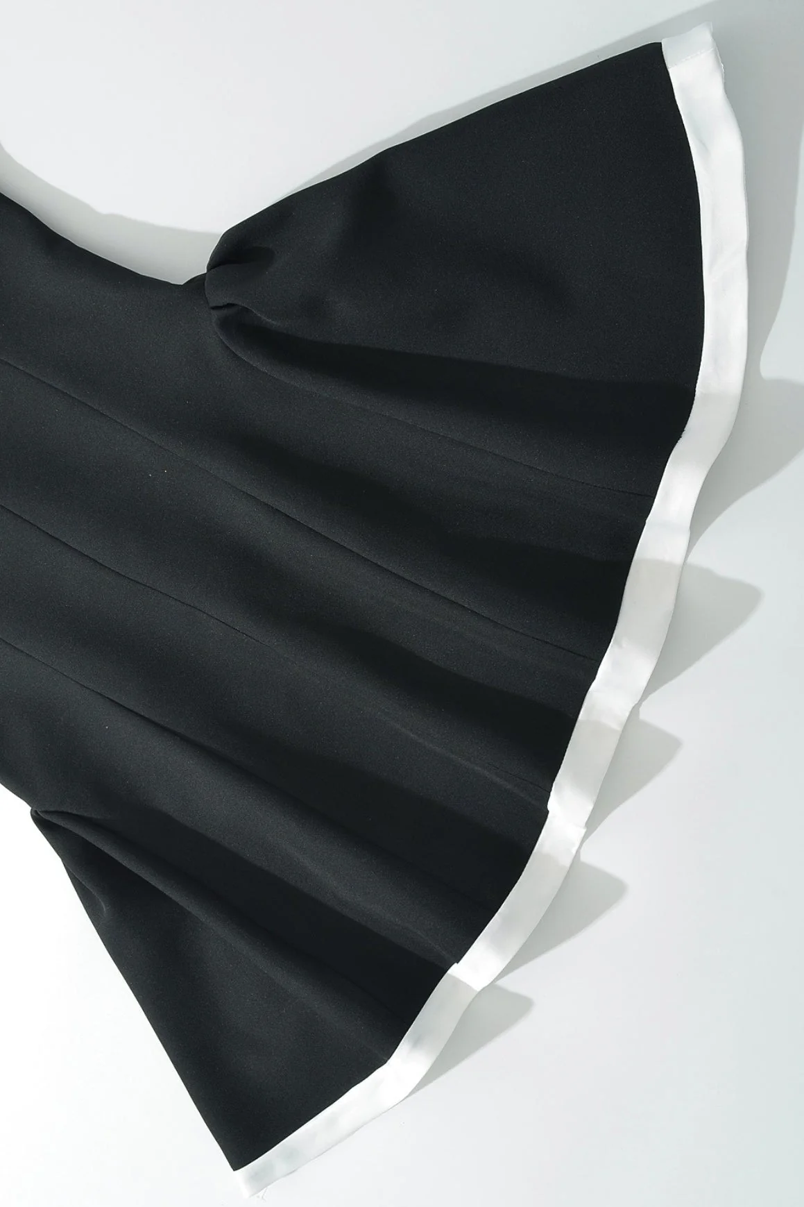 Elegant Color Block Ruffle Off Shoulder Mini Dress - Image 6