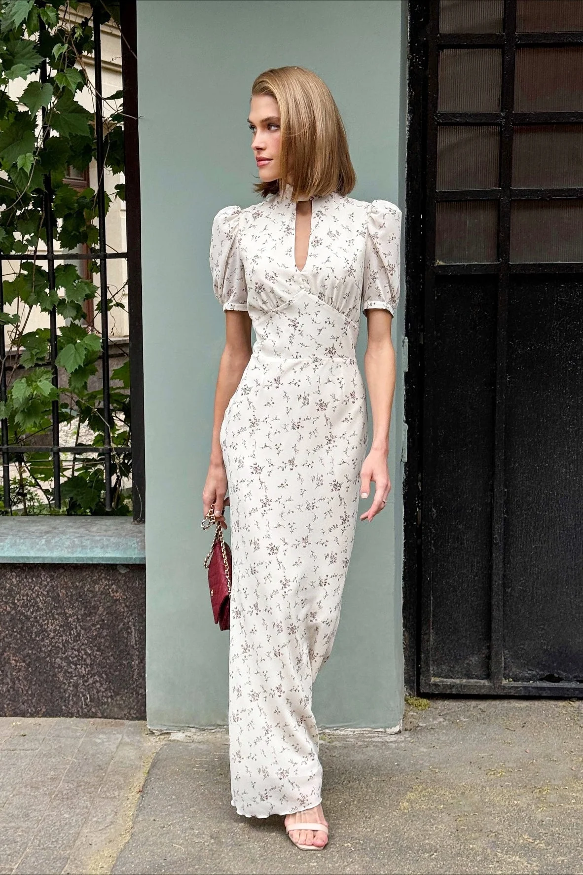 Elegant Floral Deep V Bodycon Maxi Dress - Image 9
