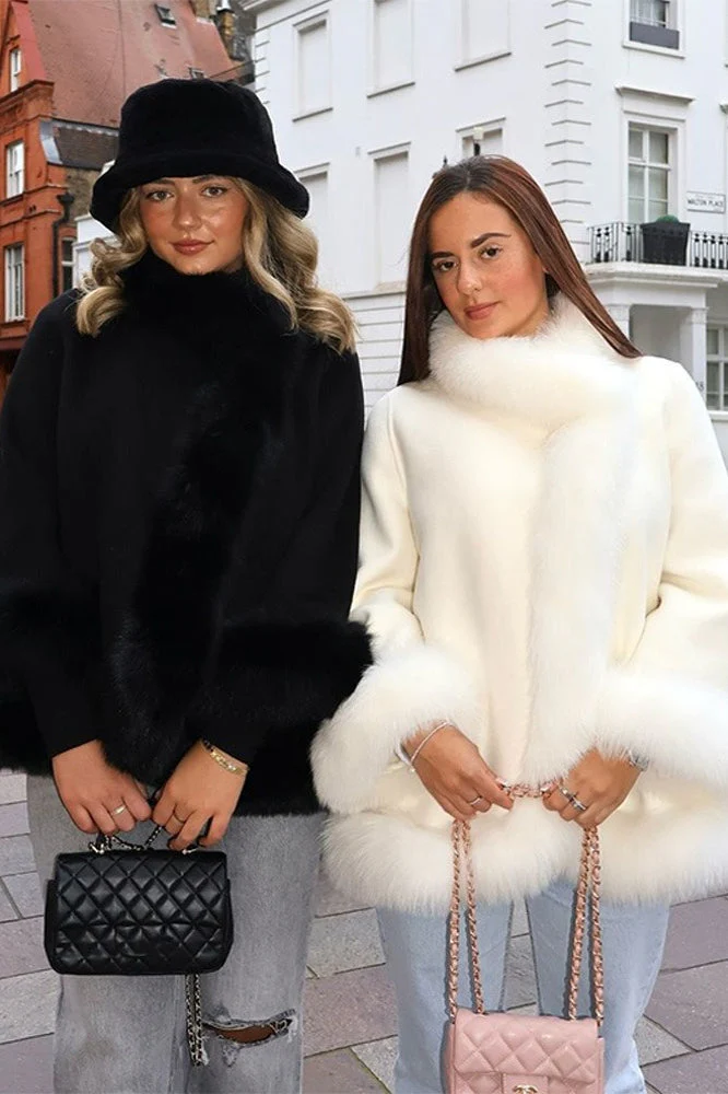 Elegant Fur Collar Paneled Cape Coat - Image 3