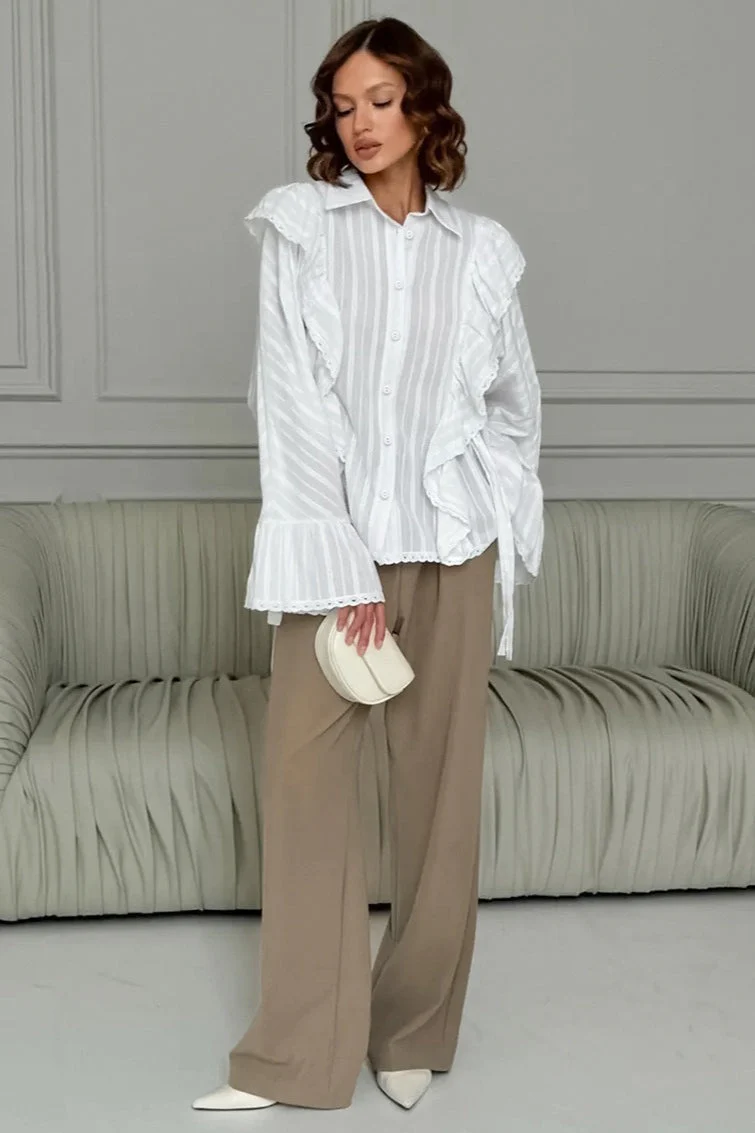 Elegant Jacquard Bell Sleeve Loose Blouse - Image 3