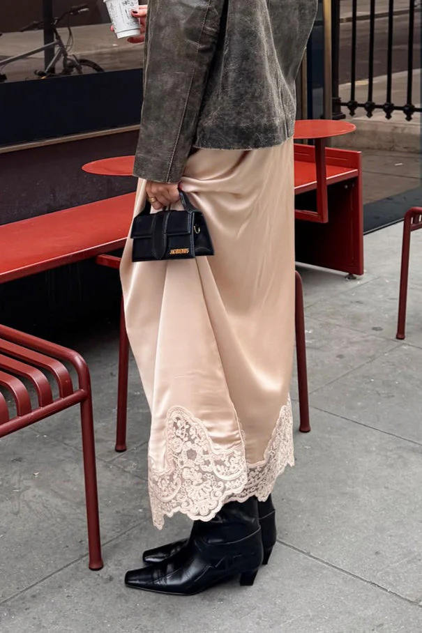 Elegant Lace Trim A Line Skirt - Image 4