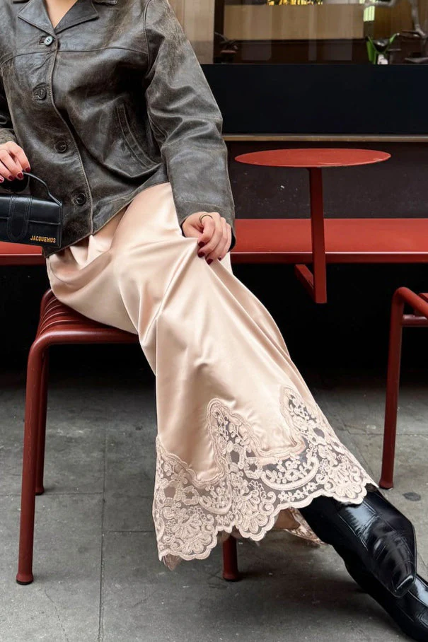 Elegant Lace Trim A Line Skirt - Image 6