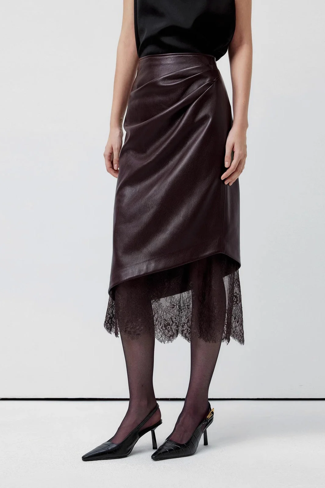 Elegant Lace Trim Leather Skirt - Image 3