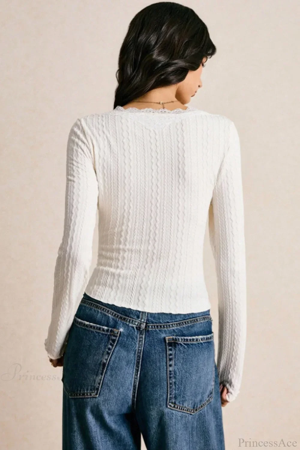 Elegant Lace V-Neck Slim Fitted Long Sleeve Tee - Image 3