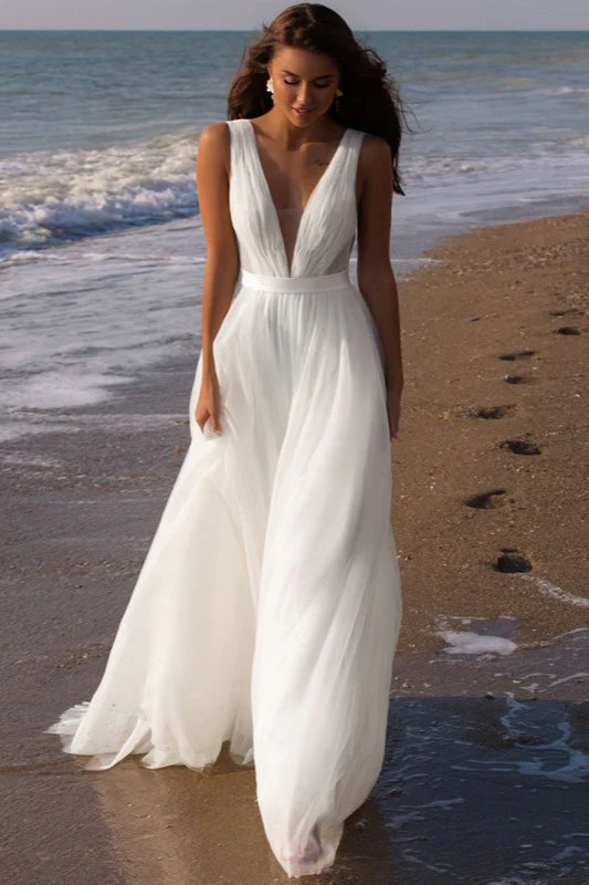 Elegant Minimalist Deep V Backless Reception Dress - Image 2