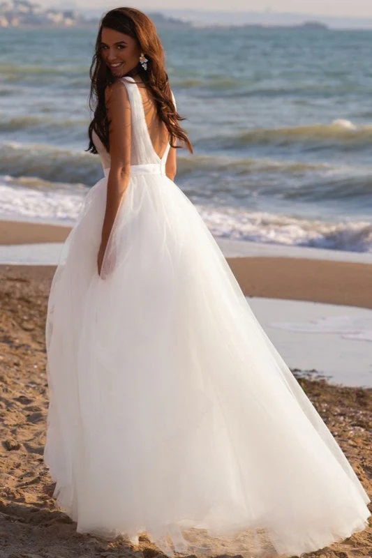 Elegant Minimalist Deep V Backless Reception Dress - Image 4
