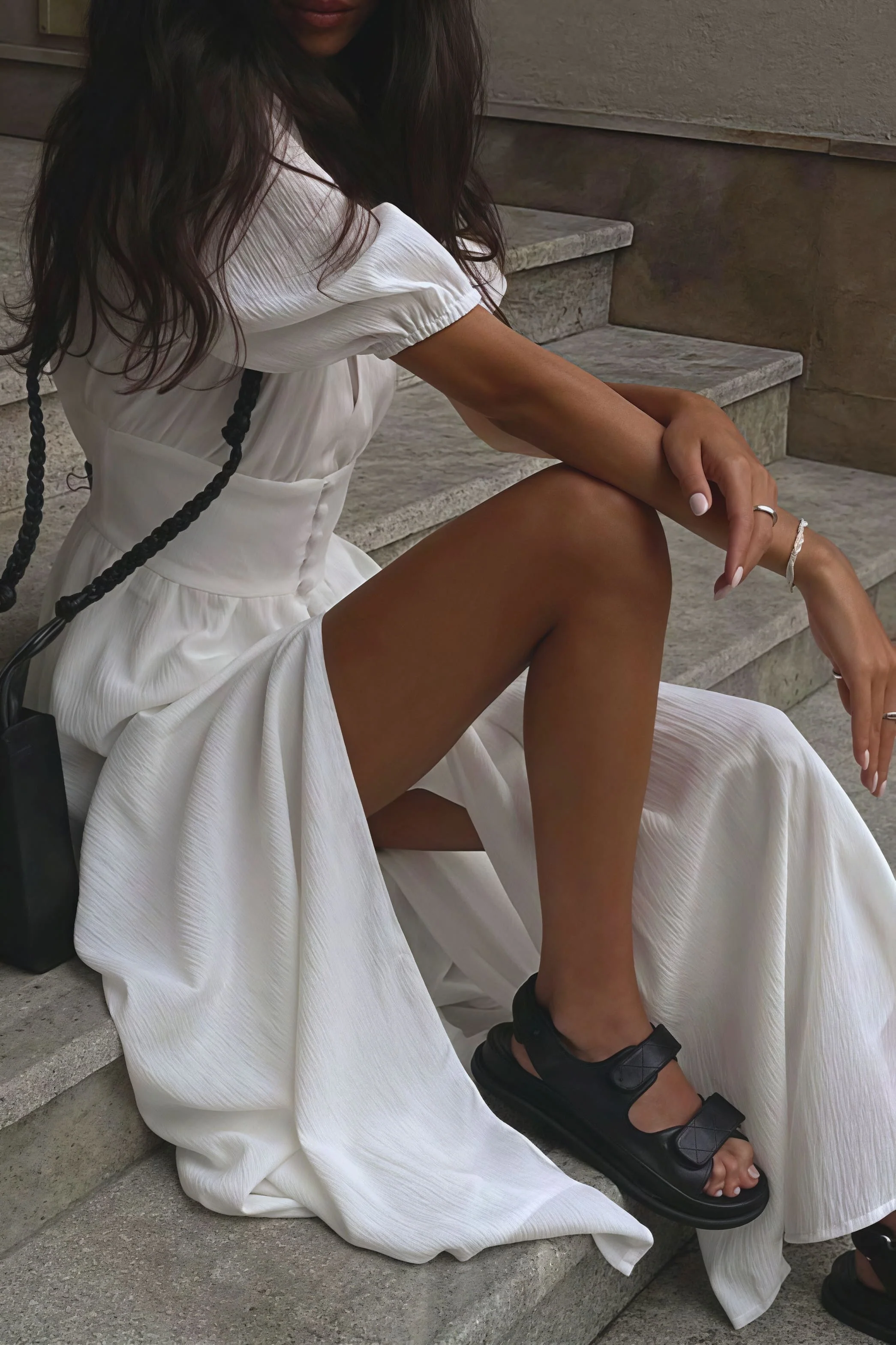 Elegant Puff Sleeve Deep V Slit Midi Dress - Image 3