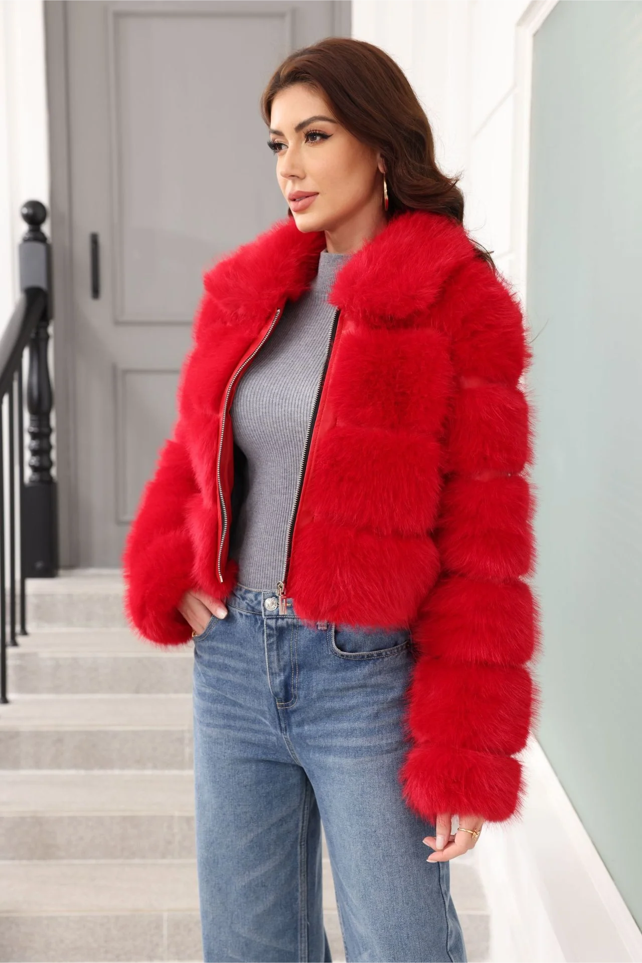 Elegant Short Faux Fur Classic Coat - Image 2