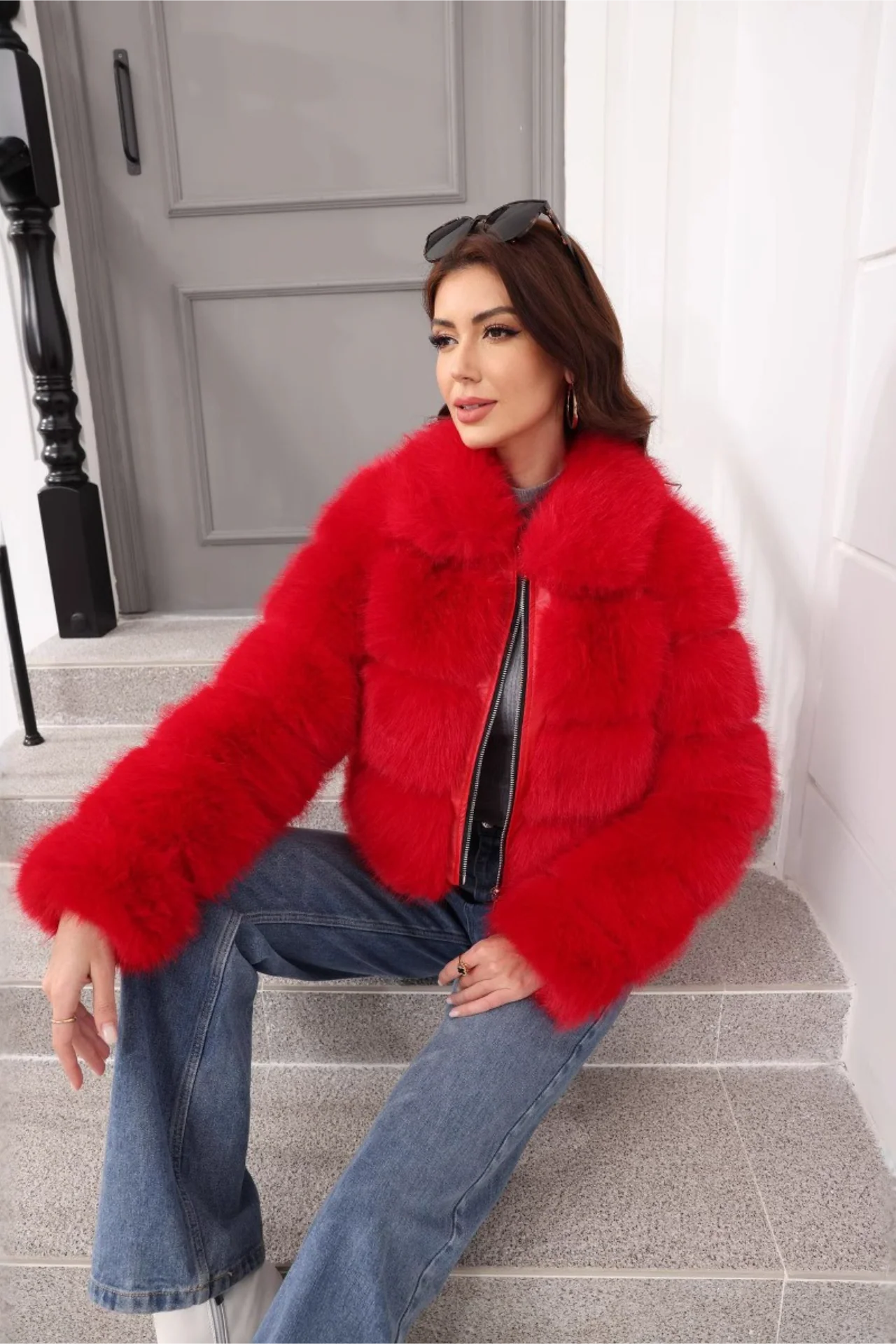 Elegant Short Faux Fur Classic Coat - Image 3