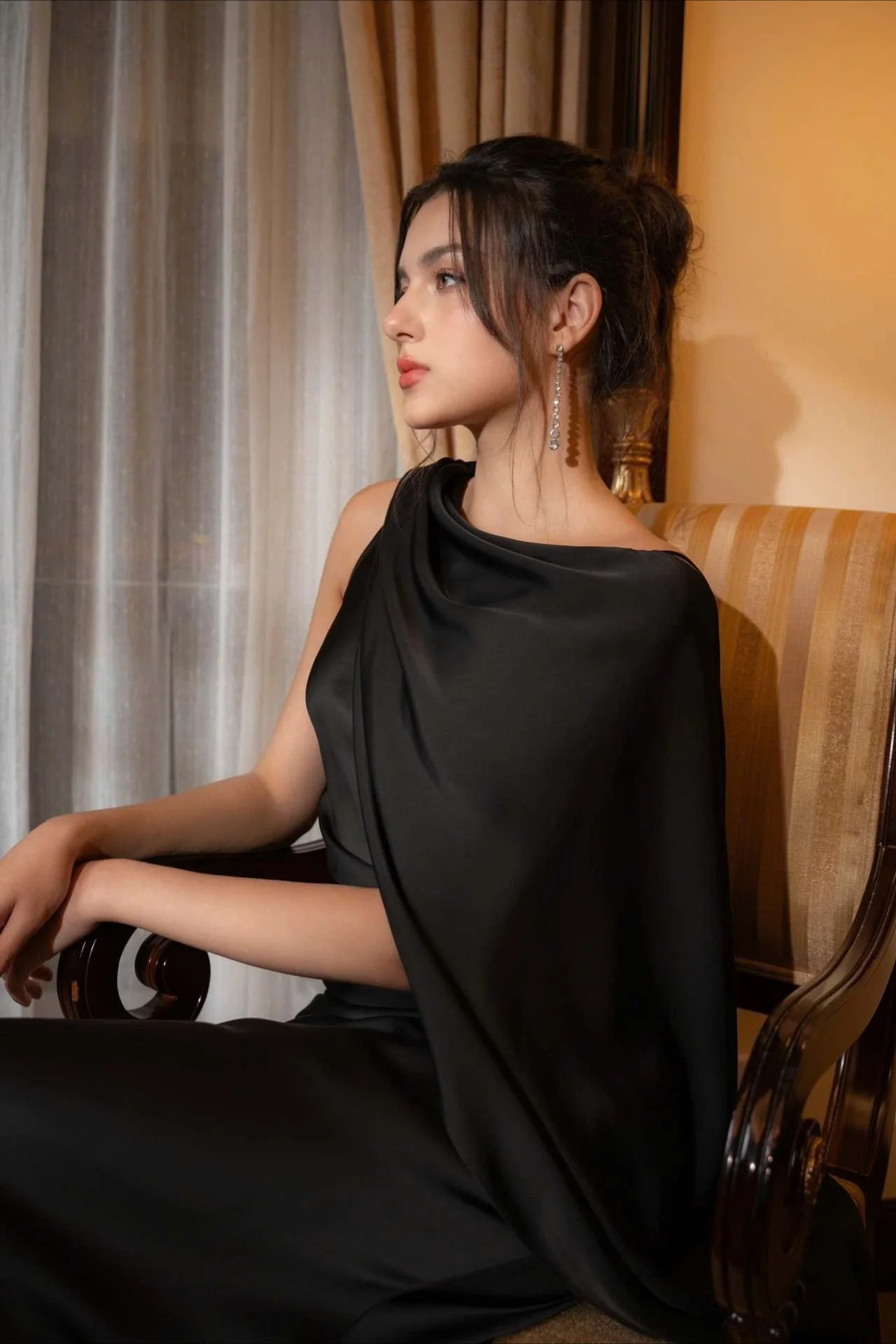 Elegant Solid Color Satin Draped Back Long Prom Dress - Image 12