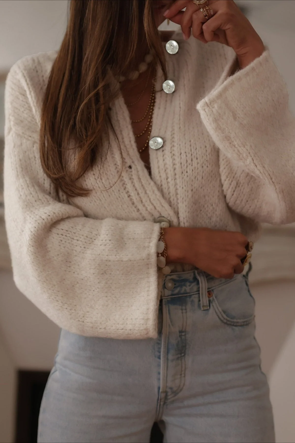 Elegant Solid Single Breasted Knit Cardigan - Image 3