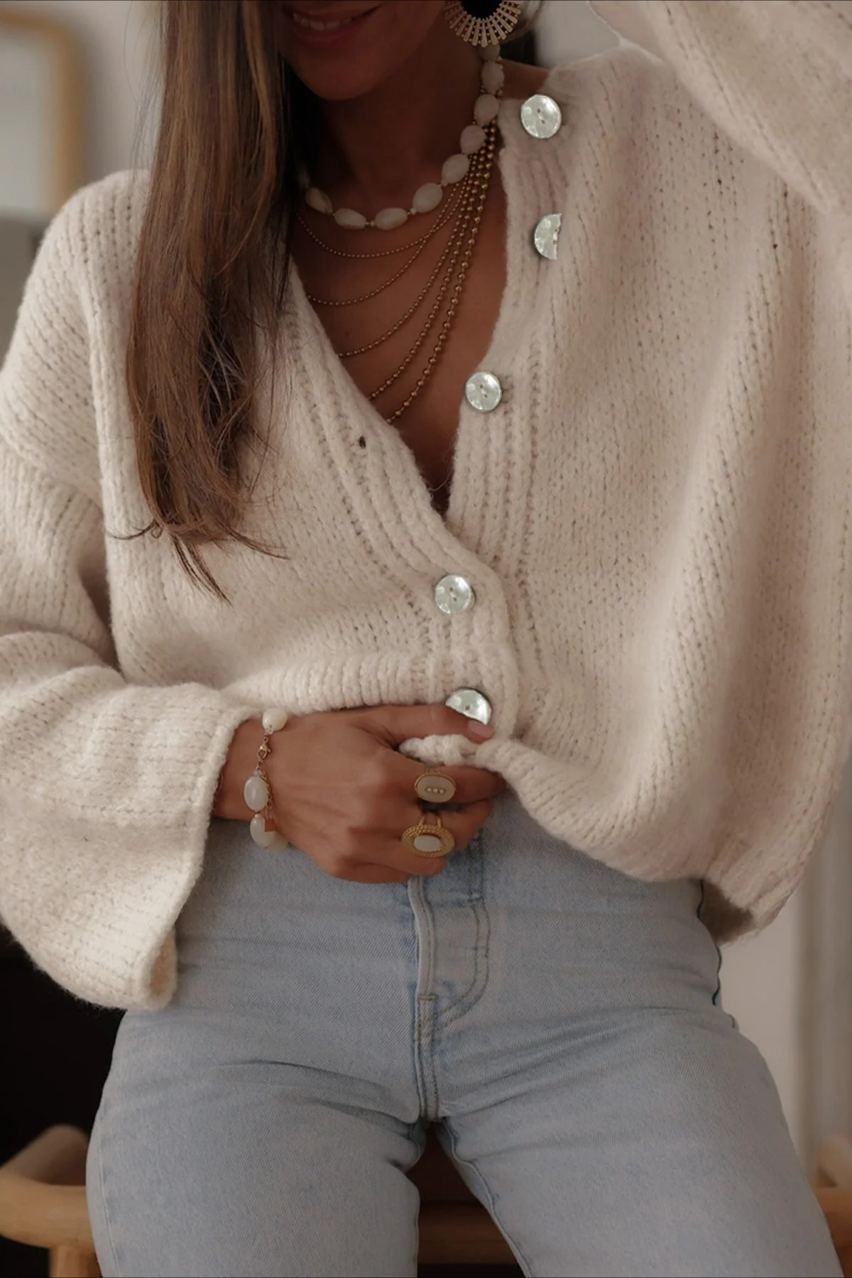Elegant Solid Single Breasted Knit Cardigan - Image 5