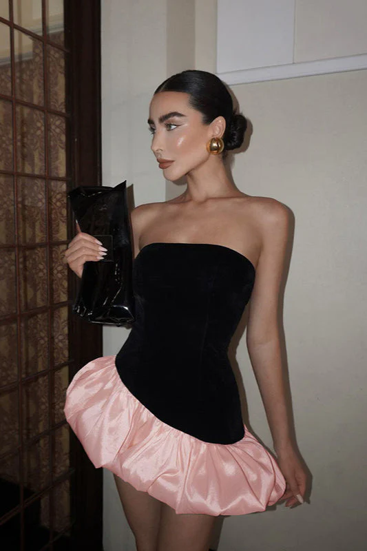 Elegant Velvet Paneled Strapless Puff Mini Dress - Image 2