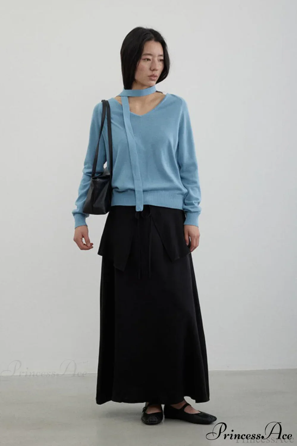 Wool V-Neck Oversized Long-Sleeve Knit Top - Image 5