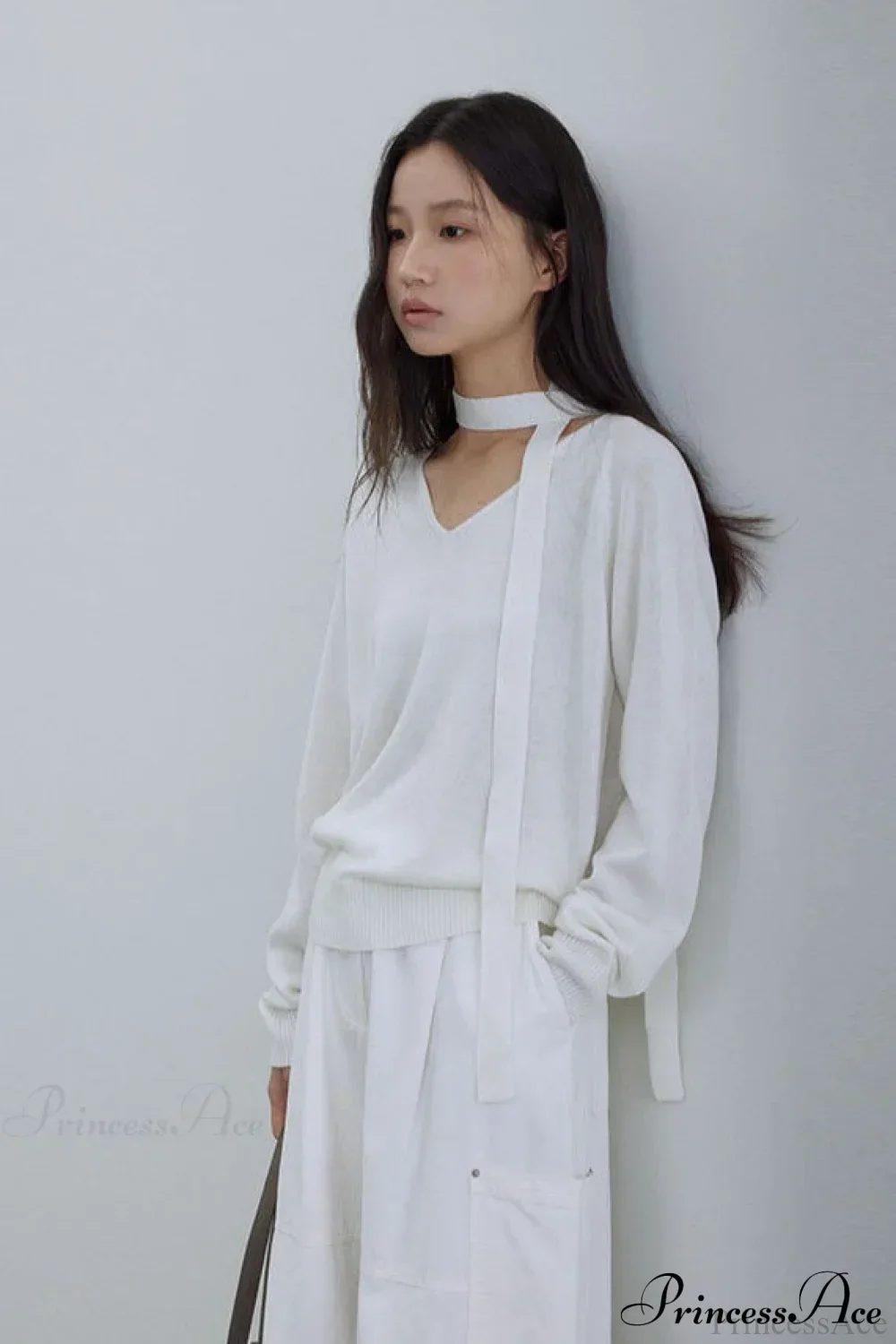 Wool V-Neck Oversized Long-Sleeve Knit Top - Image 7