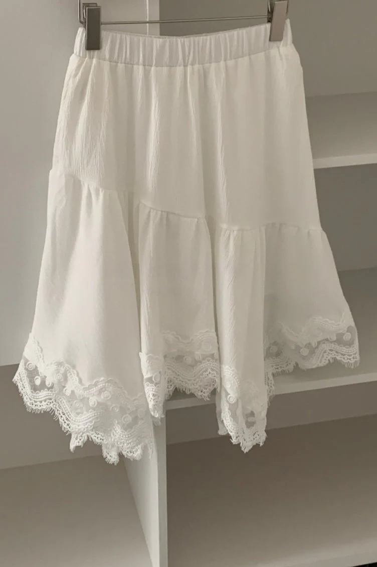 Fashionable Elegant Asymmetrical Lace Panel Midi Skirt - Image 6