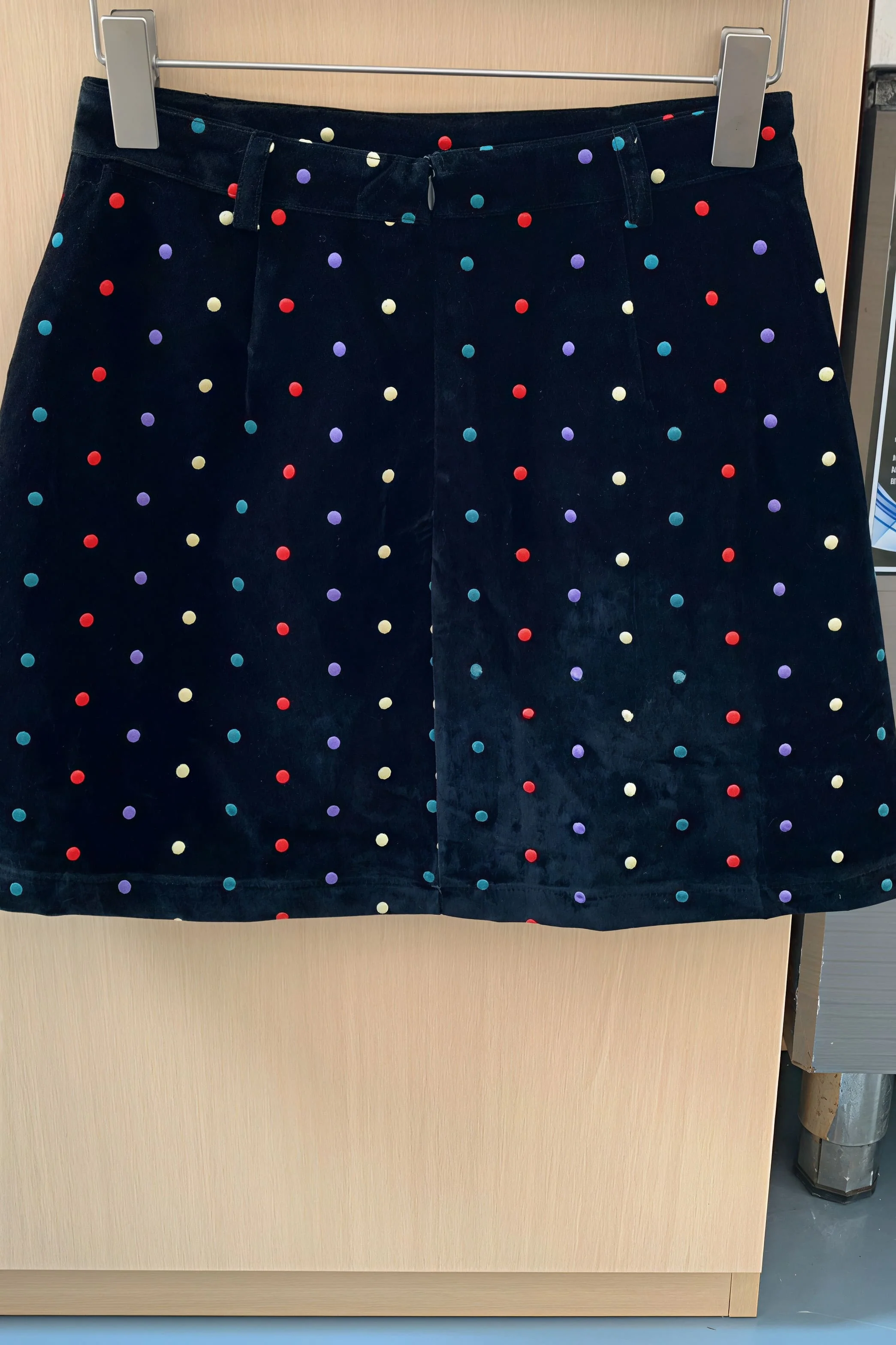 Fashionable Embroidered Polka Dot Velvet Skirt - Image 3