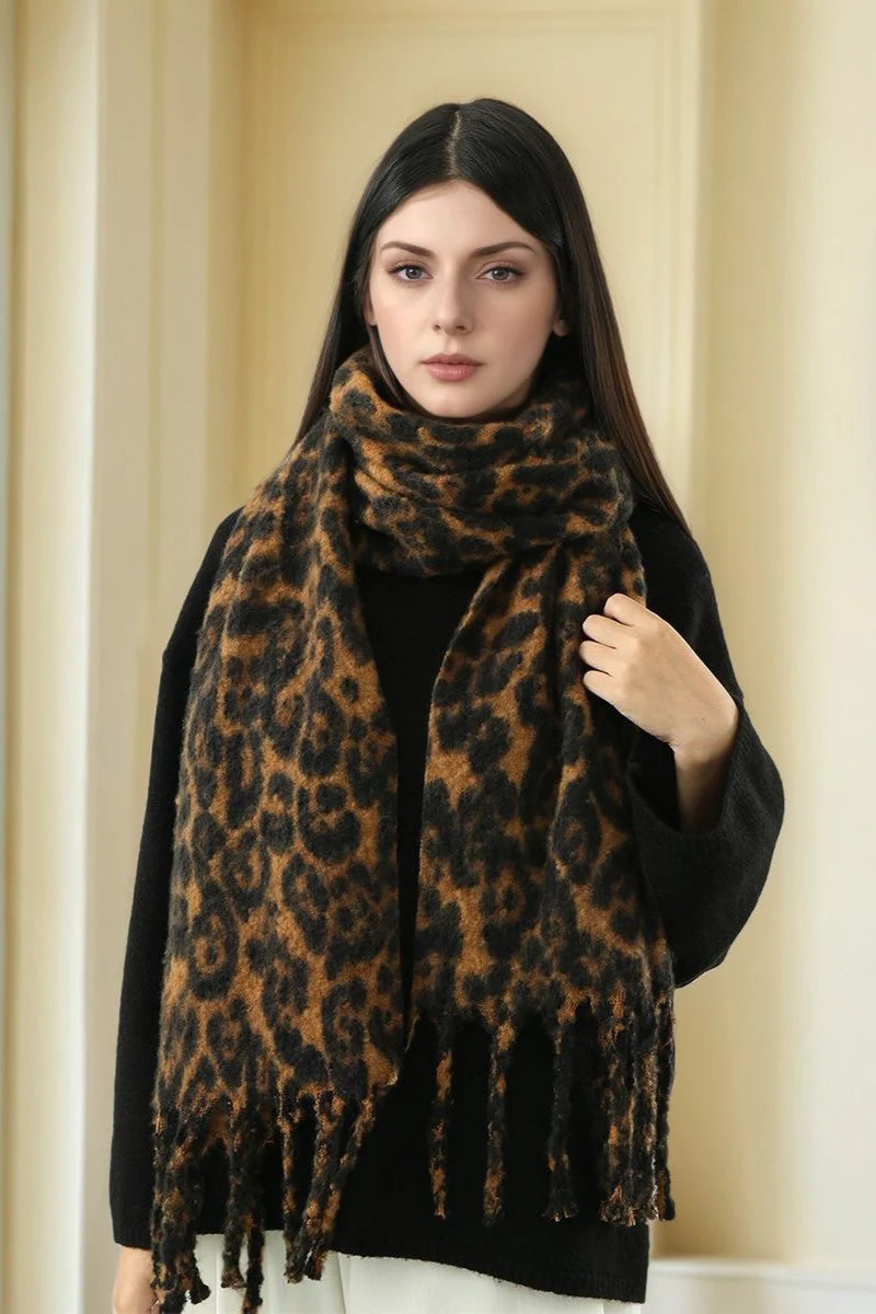 Faux Cashmere Leopard Print Thick Fringed Scarf - Image 2