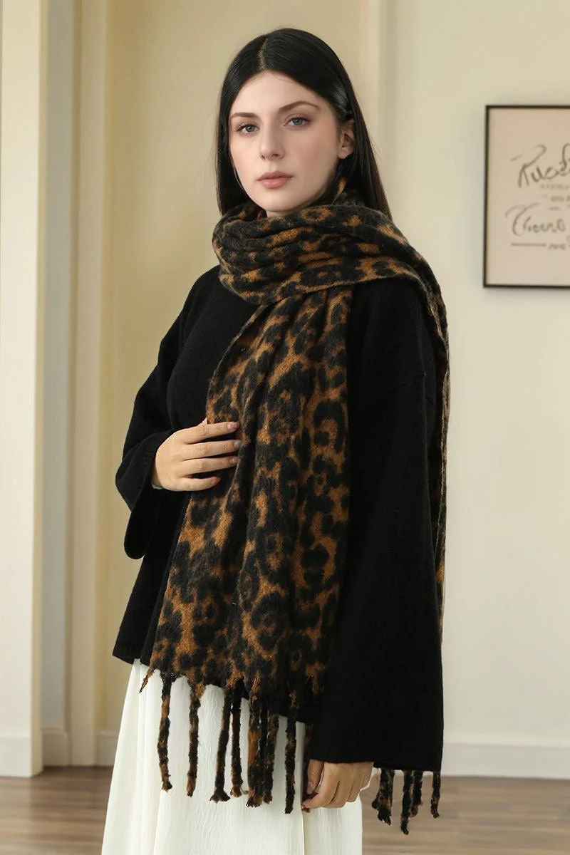 Faux Cashmere Leopard Print Thick Fringed Scarf - Image 3
