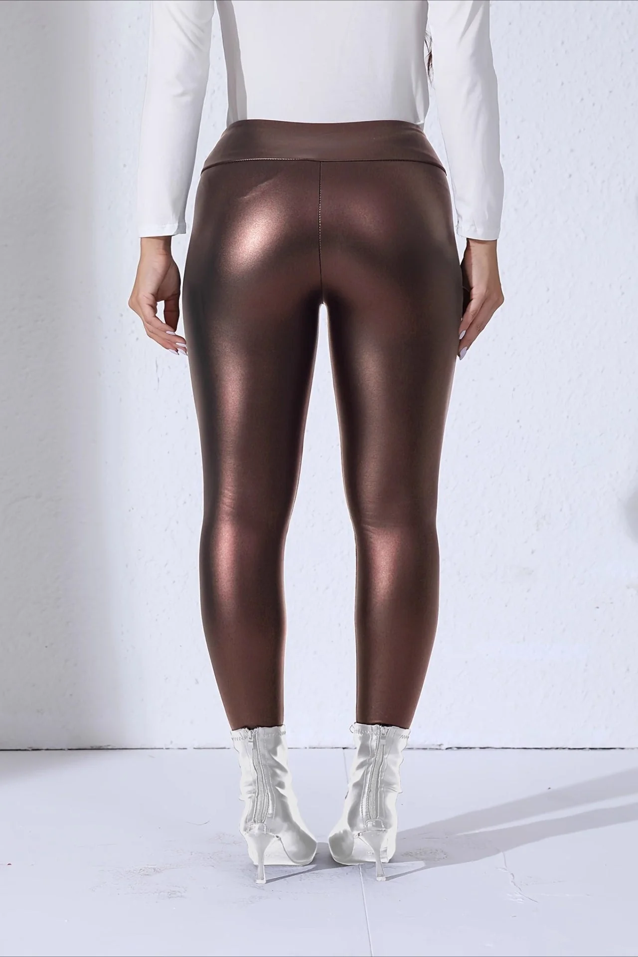 Faux Leather Thermal High-Rise Sculpting Leggings - Image 5