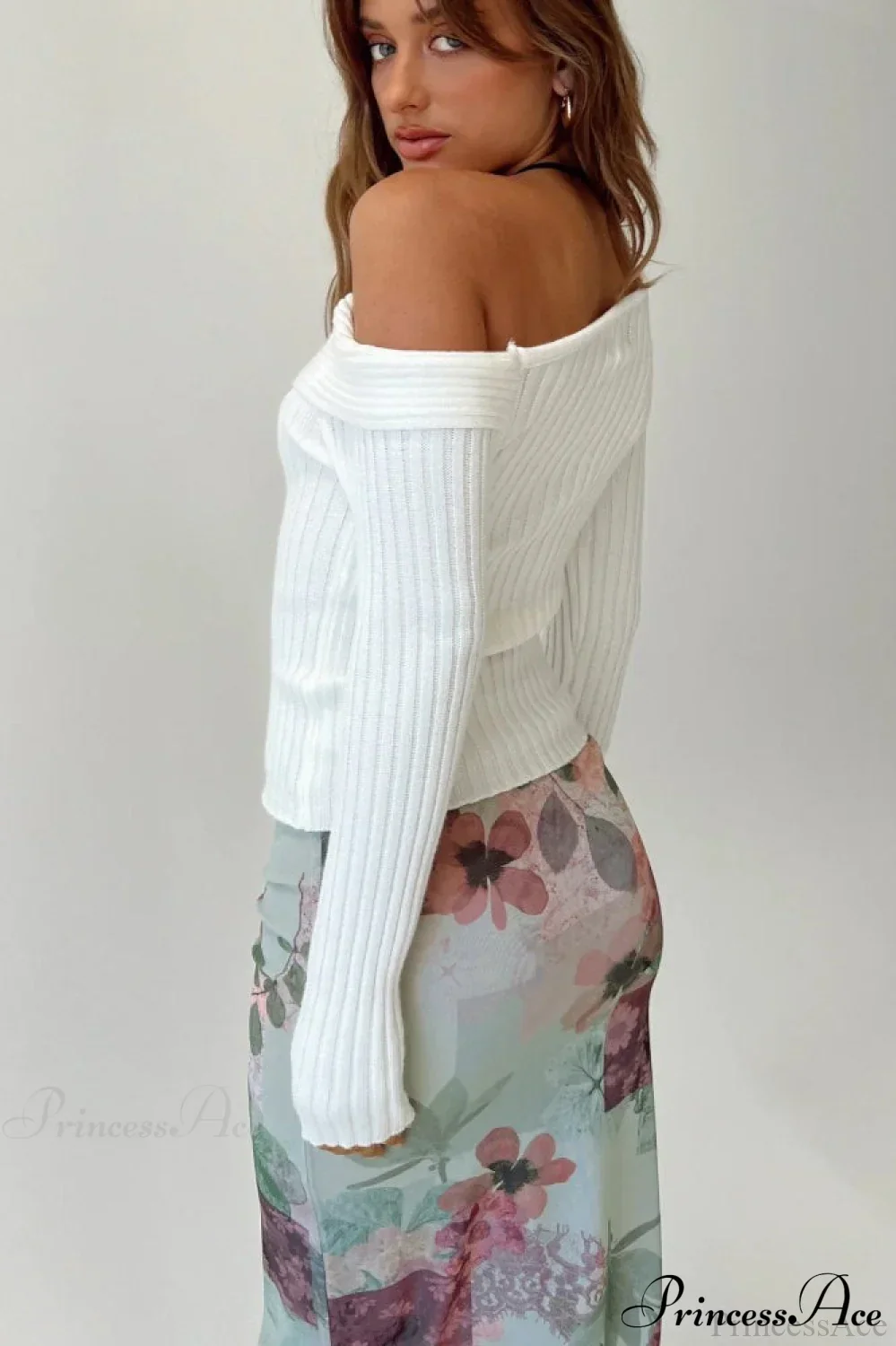Fitted French Off-Shoulder Collar Rib-Knit Top - Image 3