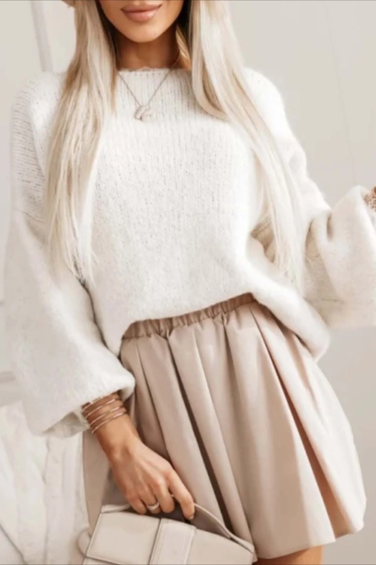 Backless Bow Tie Knit Sweater - Image 4