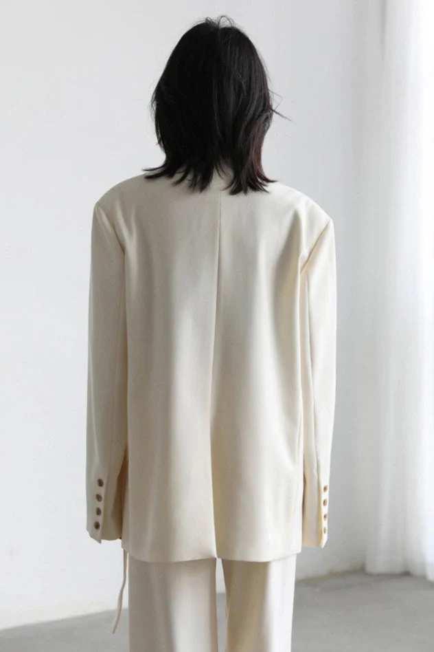 Belted Shoulder Detail Blazer - Image 8