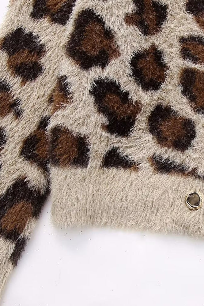 Button Detail Round Neck Knit Top - Image 5