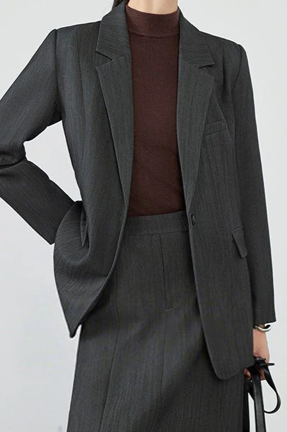 Classic Peak Lapel Blazer - Image 2
