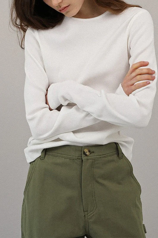 Classic Round Neck Knit Top - Image 11