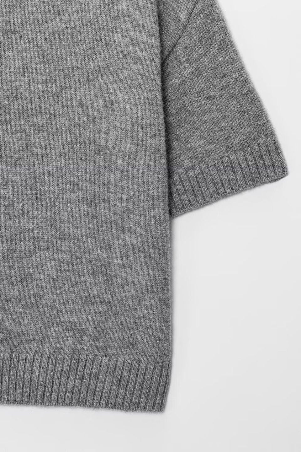 Short Sleeve Knit Top - Image 4