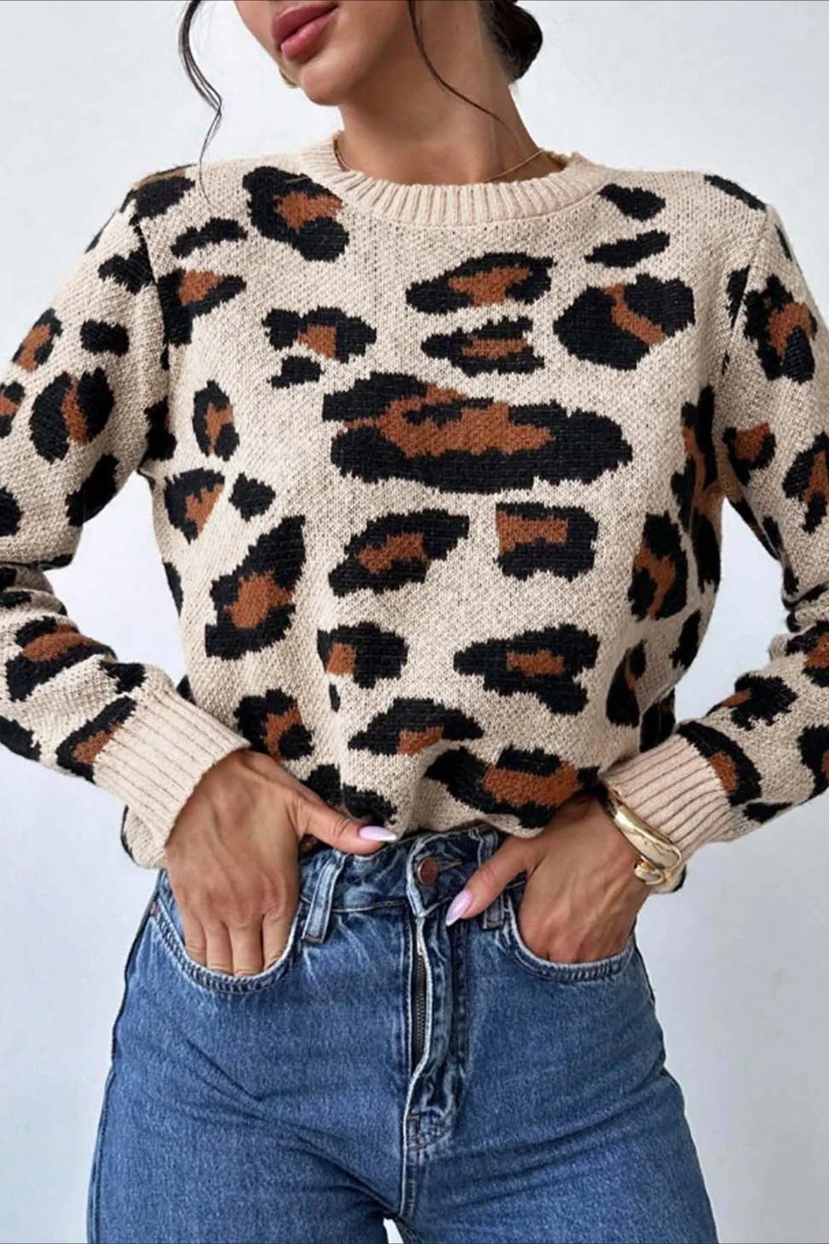 Colorblock Leopard Crewneck Sweater - Image 15