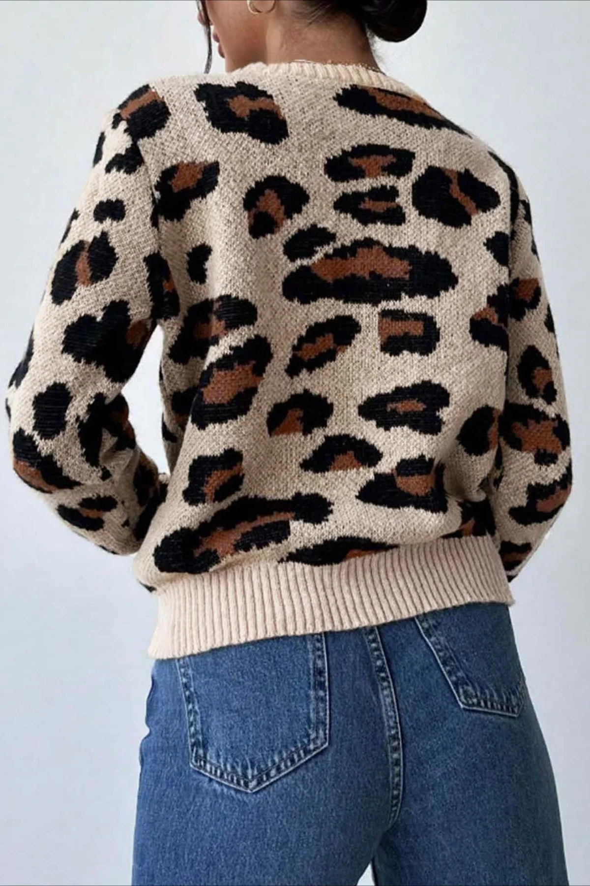 Colorblock Leopard Crewneck Sweater - Image 9