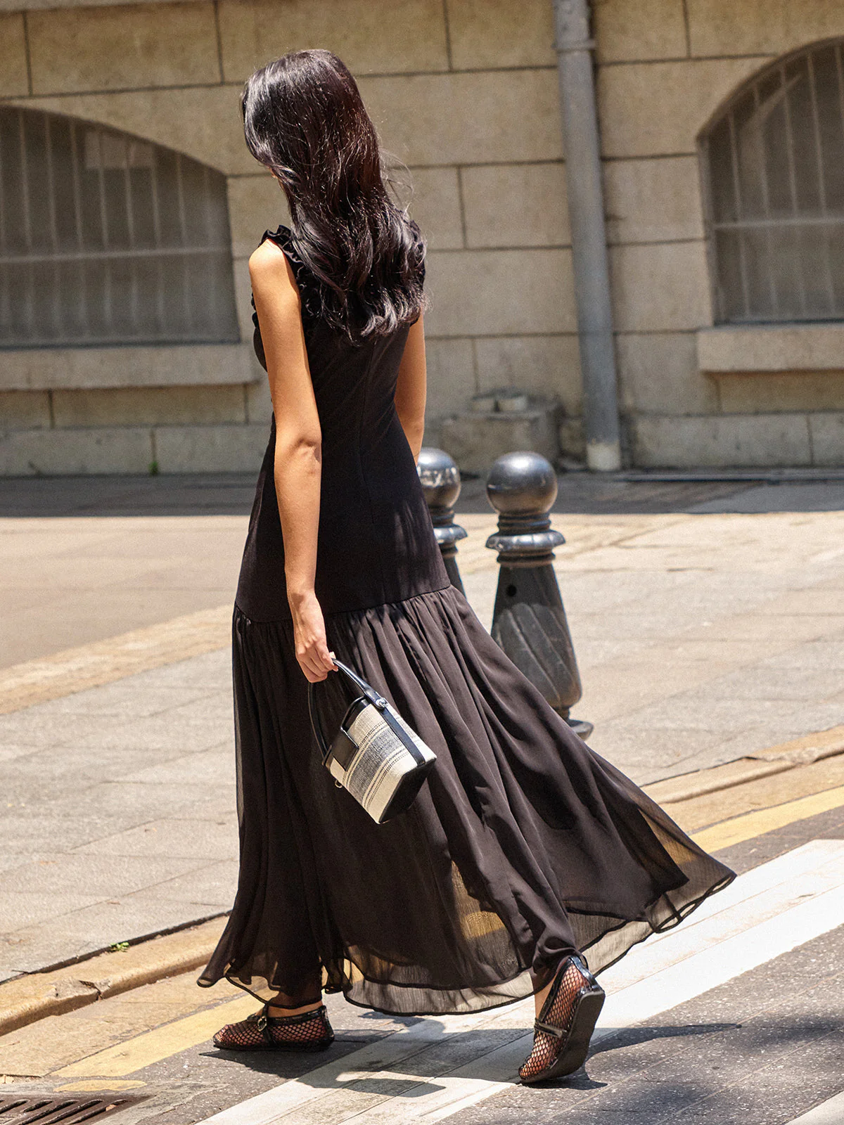 Ruffled Detail Ruched-Front Maxi Dress - Image 7