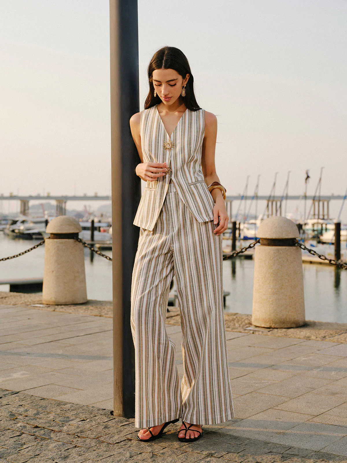 Linen & Cotton Metal Detail V- Neck Striped Vest - Image 5