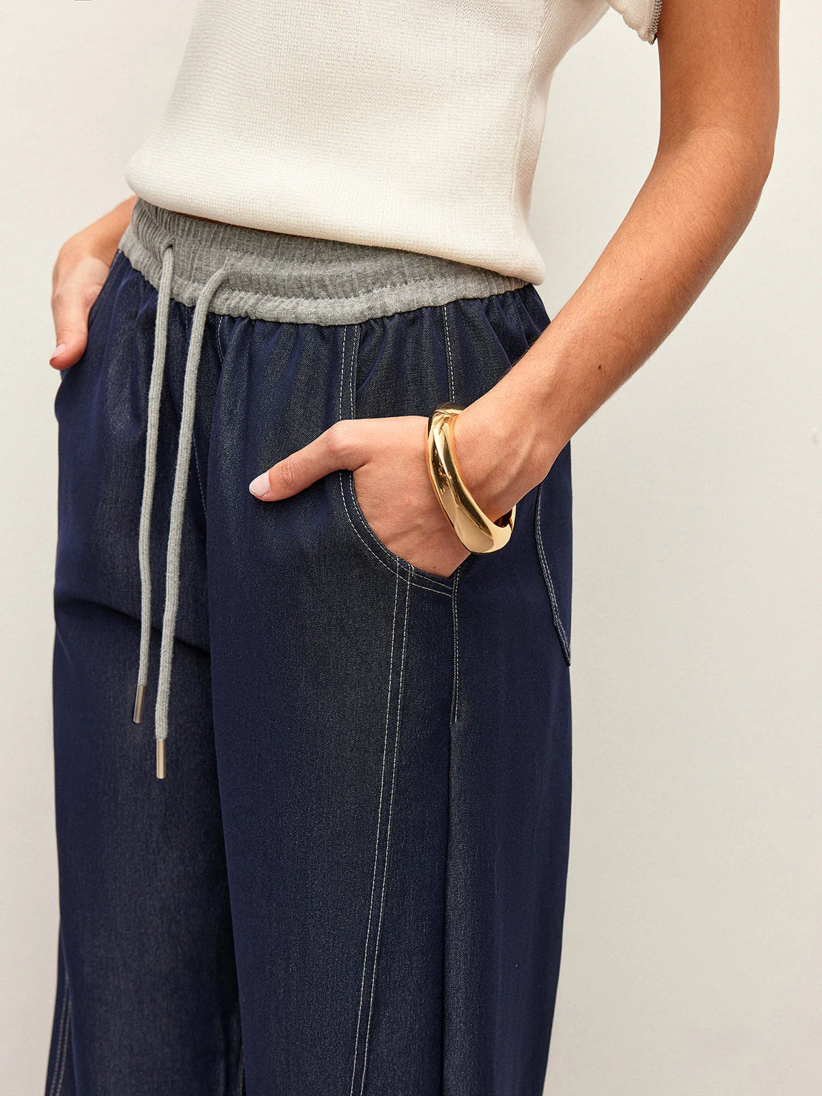 High-Waist Drawstring Denim Pants With Pockets - Image 5