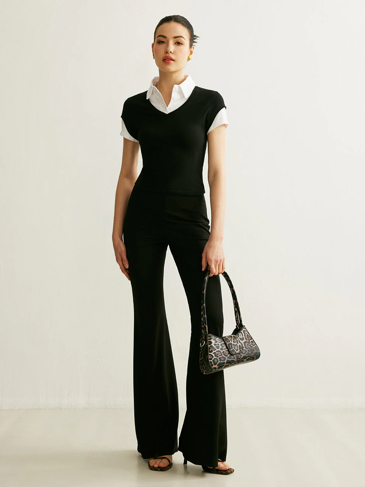 Polo Neck Color Block T-Shirt - Image 2
