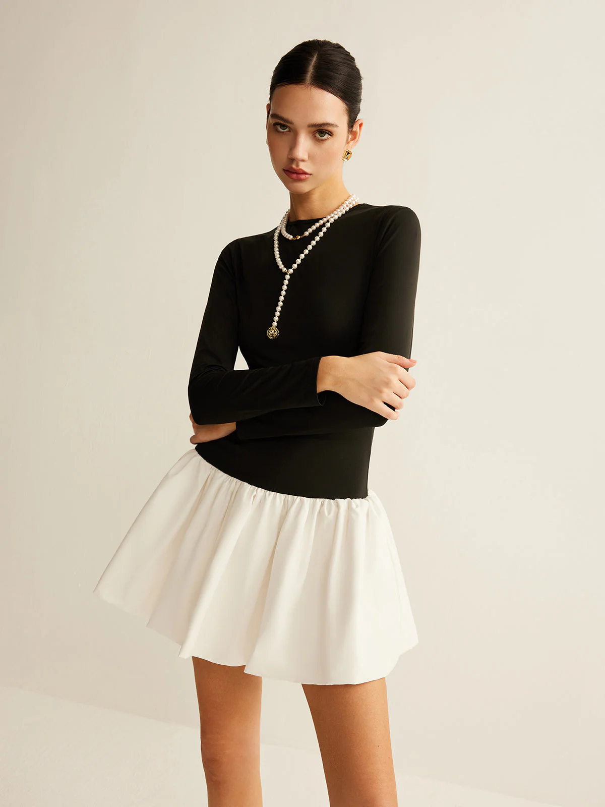 Two-Tone Panel Slim Dress - Image 4
