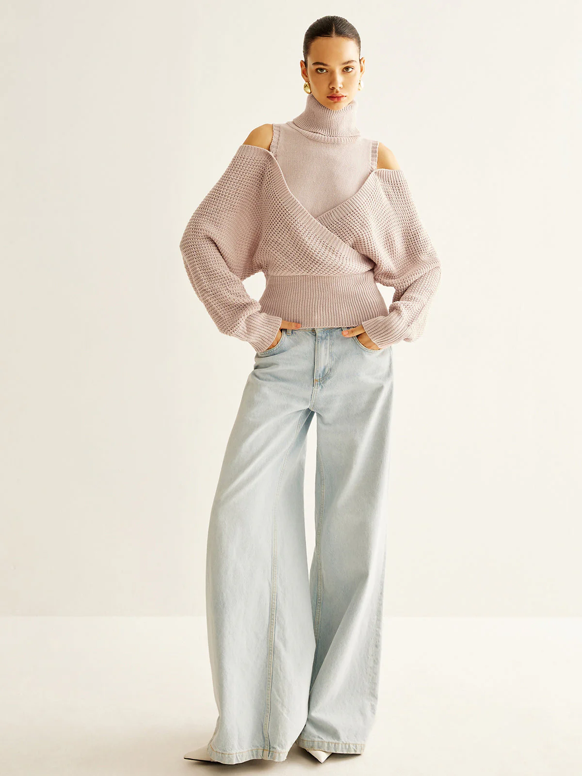 Oversized Wool-Blend Turtleneck Cinched Knit Top - Image 3