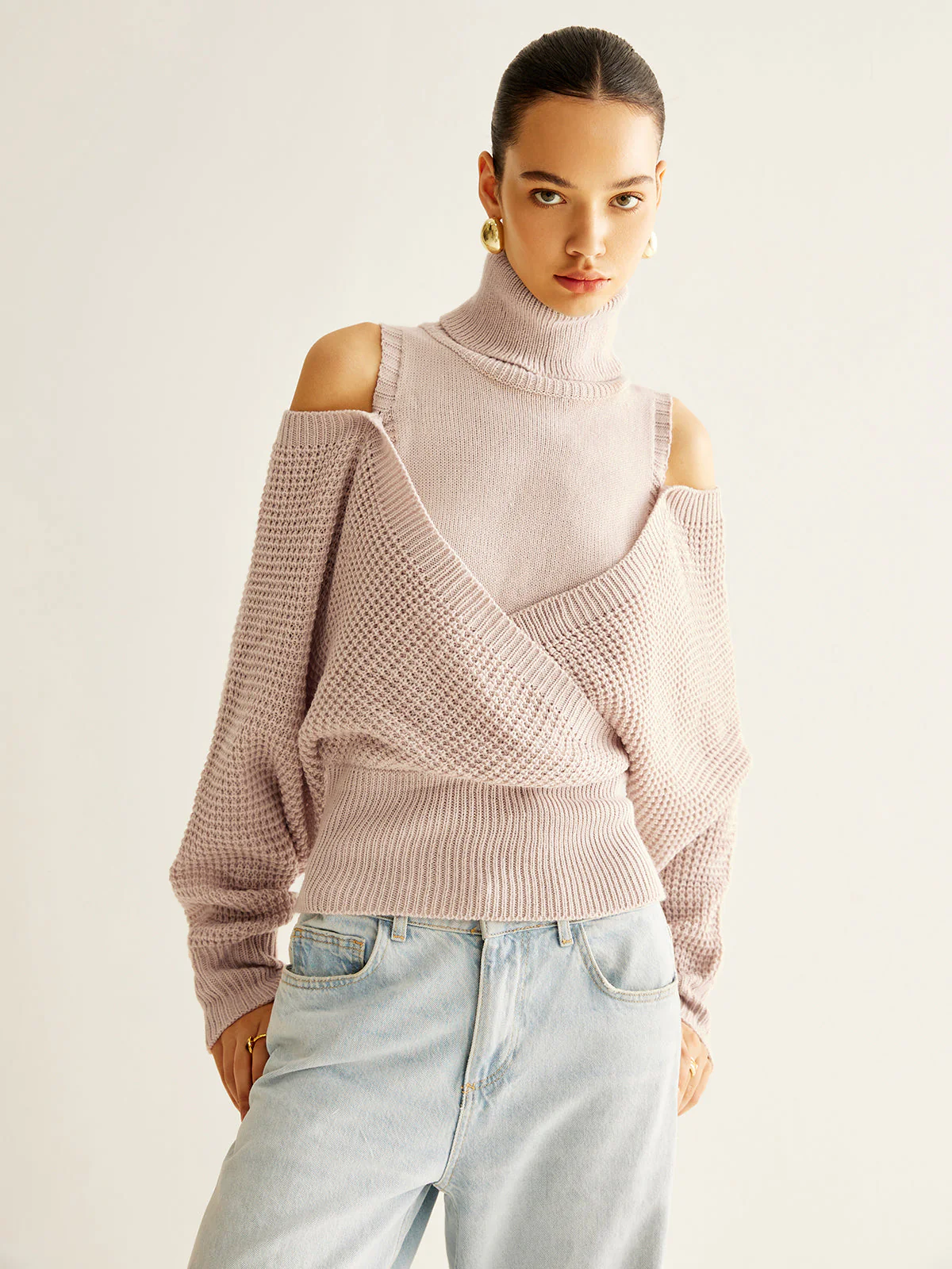 Oversized Wool-Blend Turtleneck Cinched Knit Top - Image 4