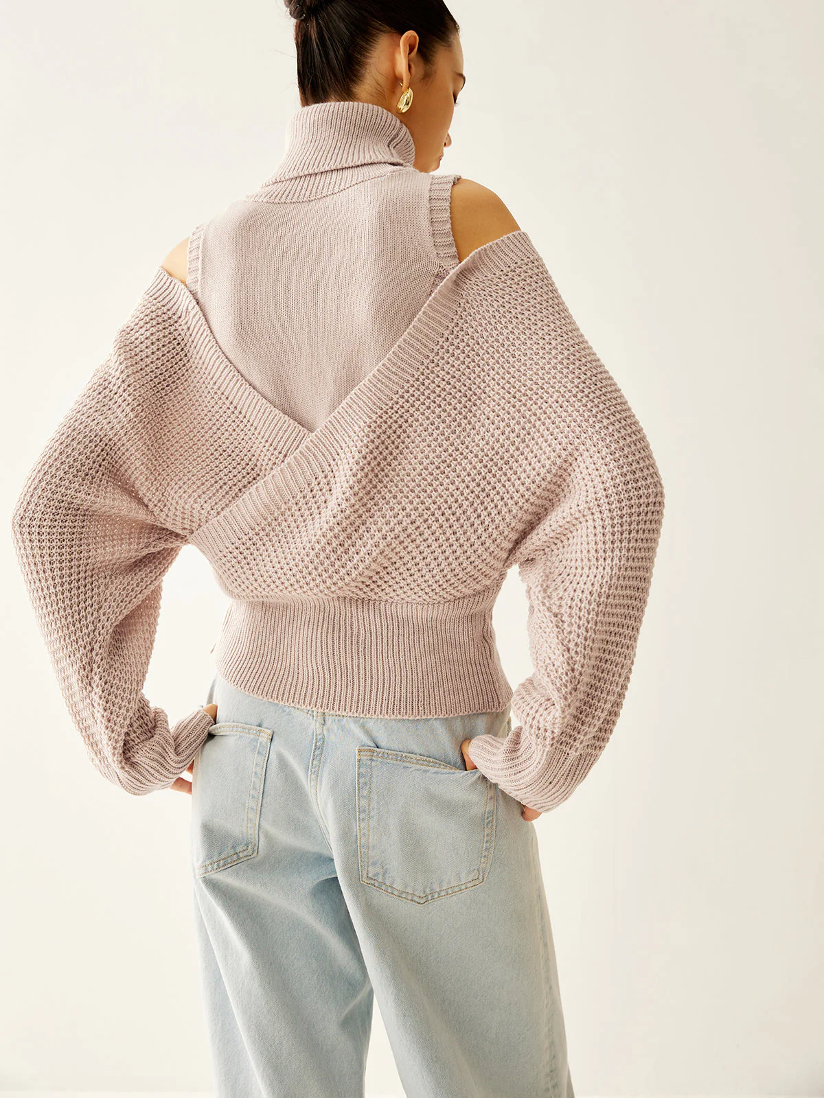 Oversized Wool-Blend Turtleneck Cinched Knit Top - Image 6