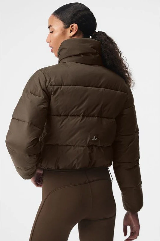 Cropped Fitted Quilted Puffer Jacket - Image 2