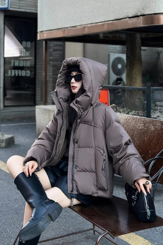 Cropped Oversized Duck Fill Puffer Jacket - Image 17