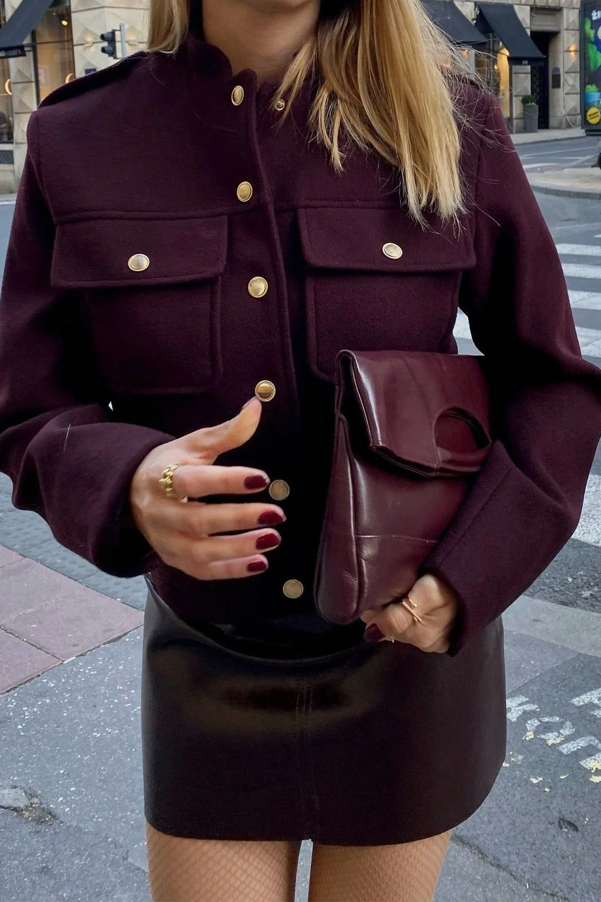 Cropped Retro Buttoned Jacket - Image 7