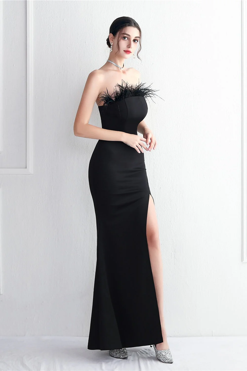 Elegant Feather Trim Strapless Formal Dress - Image 27