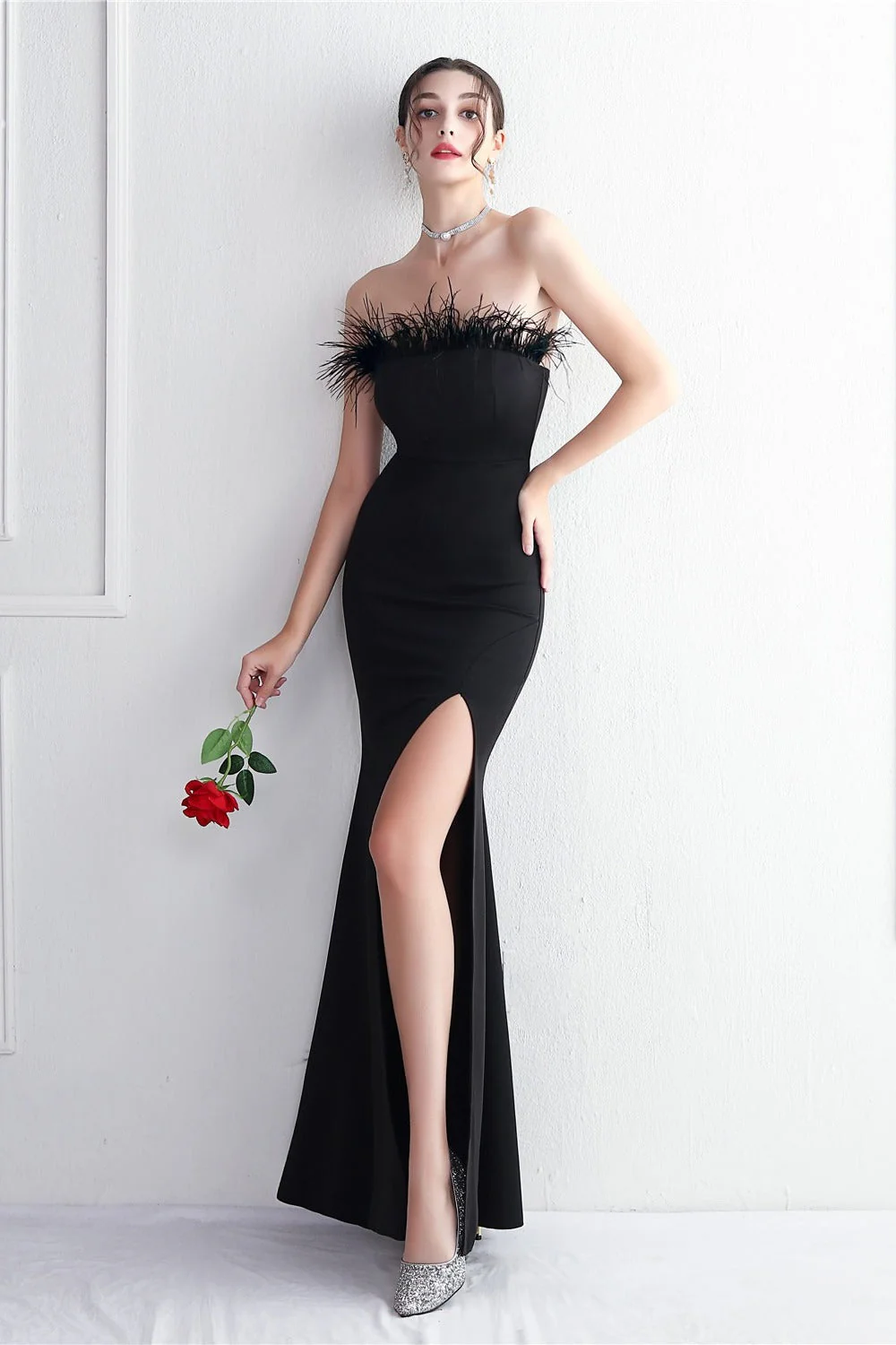Elegant Feather Trim Strapless Formal Dress - Image 28