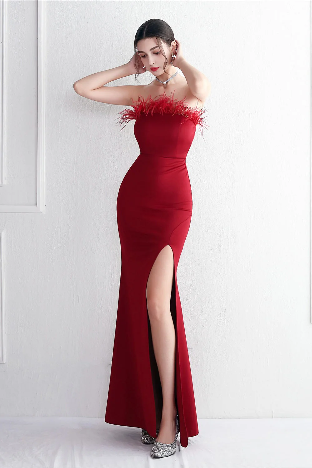 Elegant Feather Trim Strapless Formal Dress - Image 34