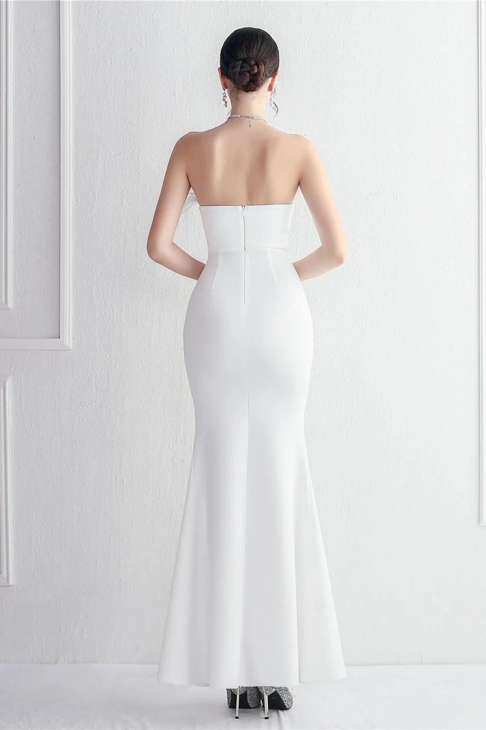 Elegant Feather Trim Strapless Formal Dress - Image 6