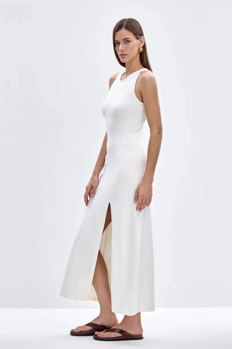 Elegant Knit Sleeveless Sweater Dress - Image 13